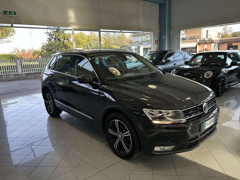 Usata VW Tiguan Business 116 CV (85 kW) 2017 Grigio SUV