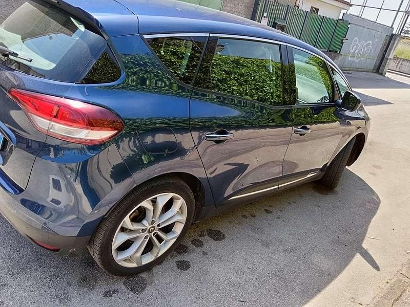 Usata Renault Scénic IV Business 131 CV (96 kW) 2019 Monovolume
