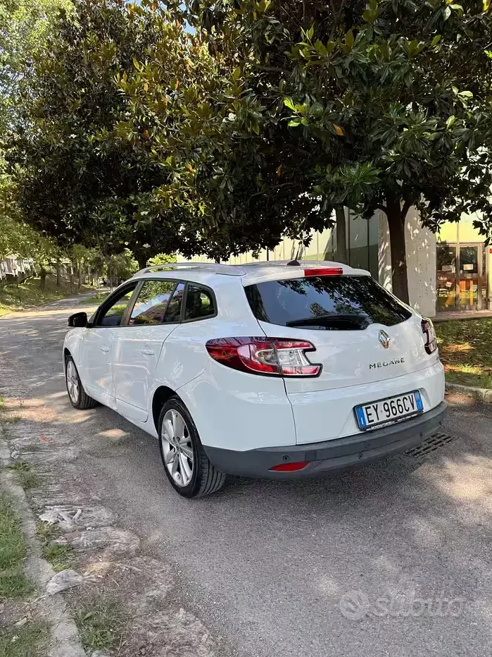 Usata Renault Mégane GrandTour 110 CV (80 kW) 2015 Bianco Station wagon