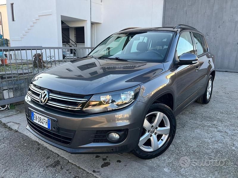 Grigio Usata 2012 VW Tiguan SUV | 9300 € (Buon prezzo) - Immagine 1/4