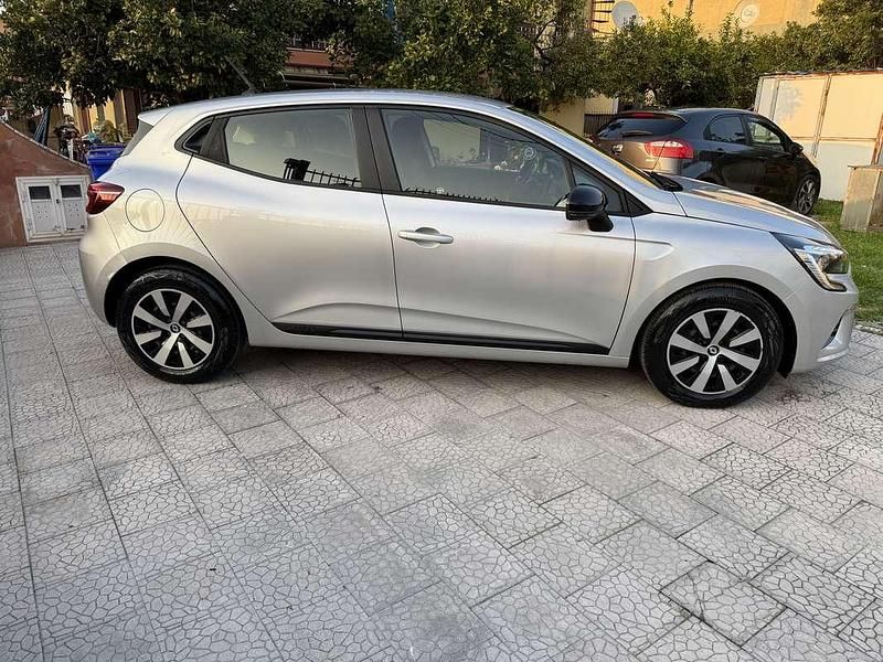 Usata Renault Clio V Equilibre 101 CV (74 kW) 2023 Berlina