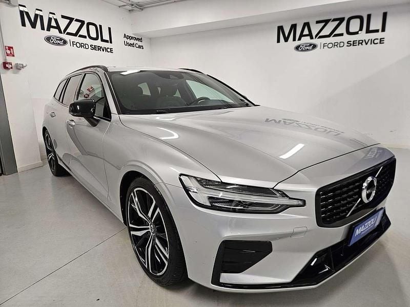 Argento Usata 2022 Volvo V60 R-Design Station wagon | 26.400 € (Buon prezzo) - Immagine 1/4