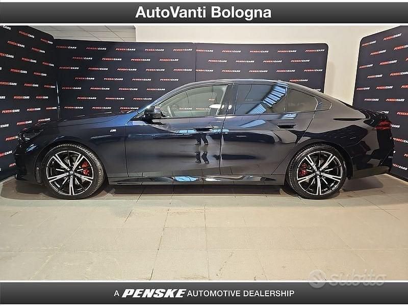 Usata BMW 520 M Sport 197 CV (144 kW) 2025 Nero Berlina