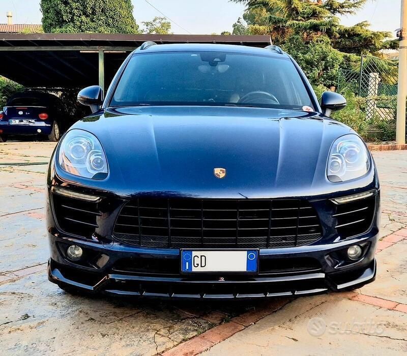 Blu Usata 2015 Porsche Macan S SUV | 32.000 € (Molto cara) - Immagine 1/4