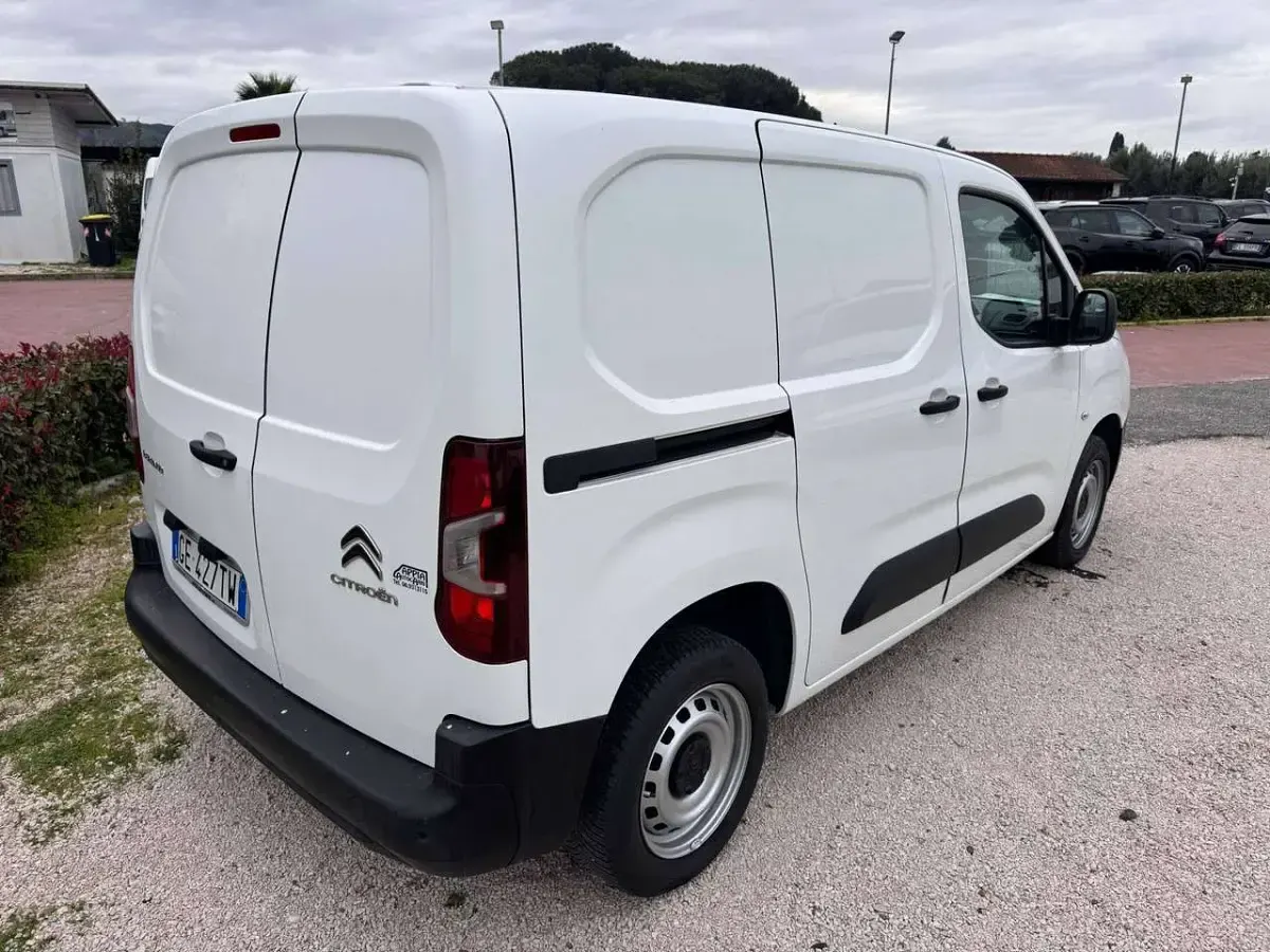 Usata Citroën Berlingo 75 CV (55 kW) 2021 Bianco Monovolume