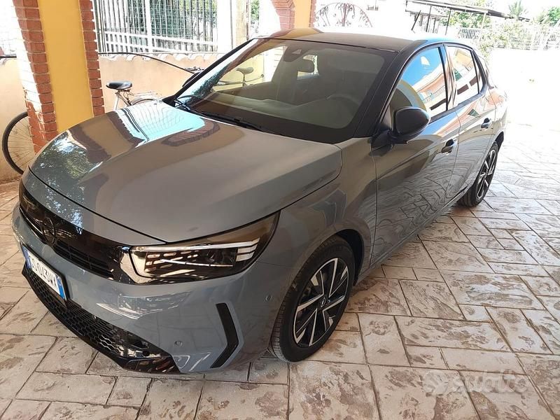 Usata Opel Corsa 101 CV (74 kW) 2024 Utilitaria