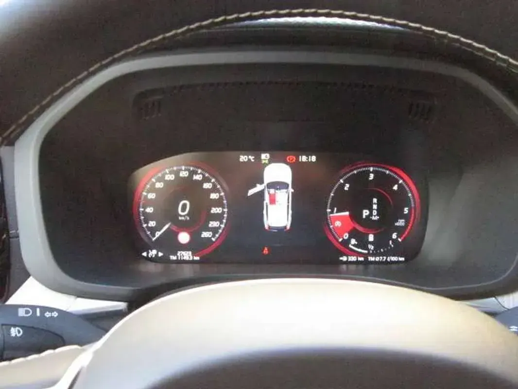 Usata Volvo XC60 Inscription 197 CV (144 kW) 2020 Blu/azzurro SUV