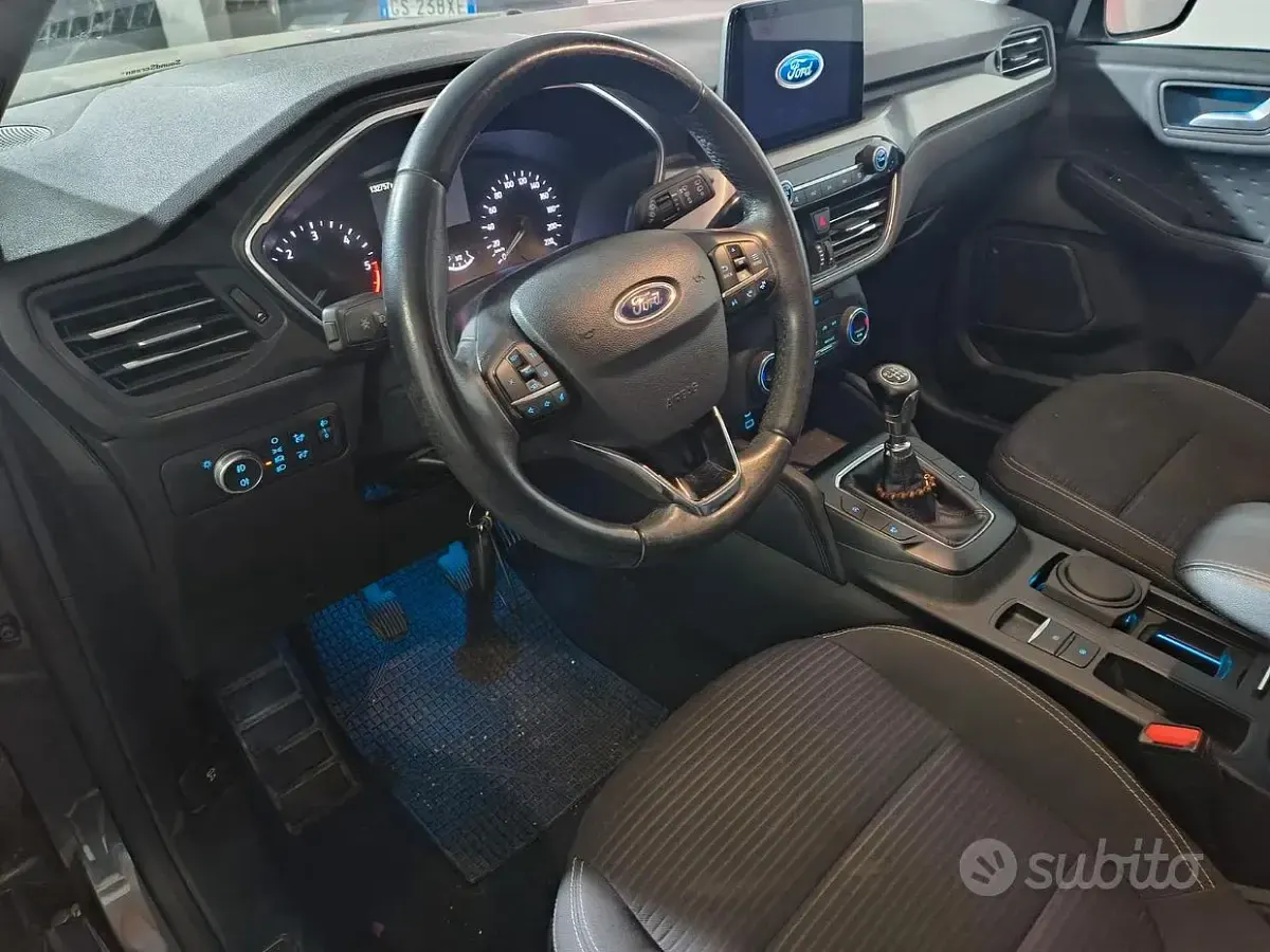 Usata Ford Kuga 120 CV (88 kW) 2020 Grigio SUV