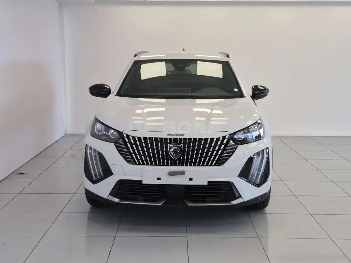 Nuova Peugeot 2008 Allure 101 CV (74 kW) 2025 Bianco okenite SUV