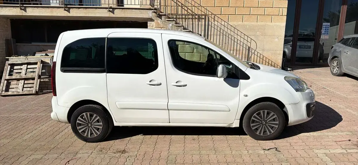 Usata Peugeot TePee Outdoor 120 CV (88 kW) 2018 Bianco Station wagon
