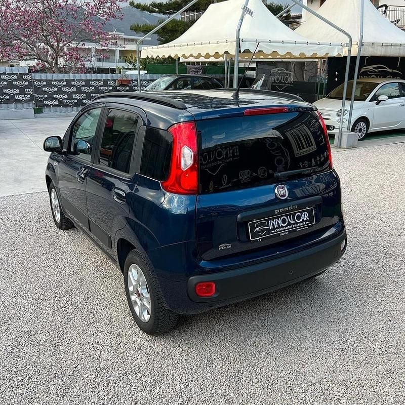 Usata Fiat Panda Lounge 69 CV (50 kW) 2018 Blu Utilitaria