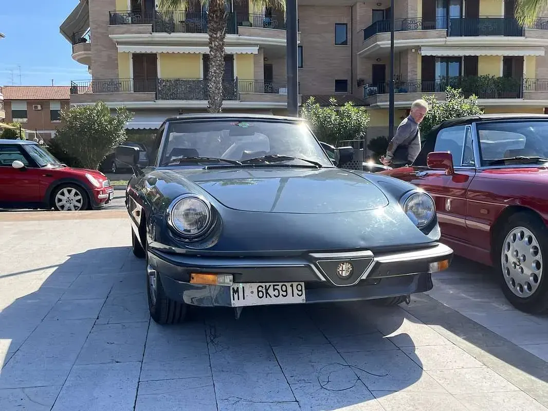 Usata Alfa Romeo Spider 101 CV (74 kW) 1989 Cabrio