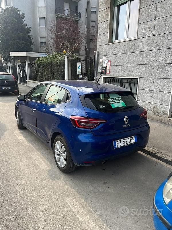 Usata Renault Clio IV 101 CV (74 kW) 2019 Blu Berlina