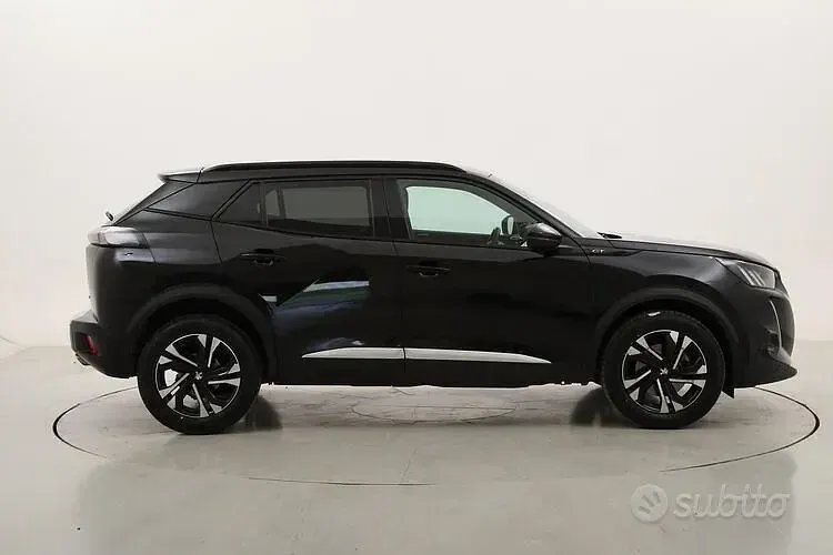 Usado Peugeot 2008 GT 131 CV (96 kW) 2022 Negro SUV