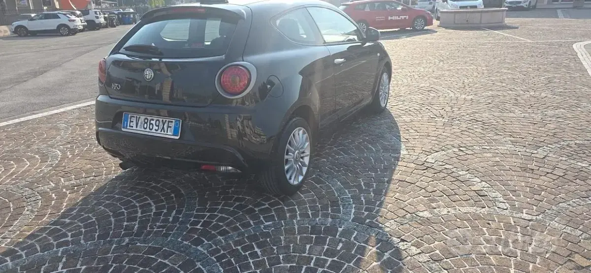Usata Alfa Romeo MiTo Distinctive 85 CV (62 kW) 2014 Bluazzurro Utilitaria