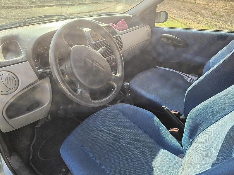 Usata Fiat Punto 2003 Blu Utilitaria