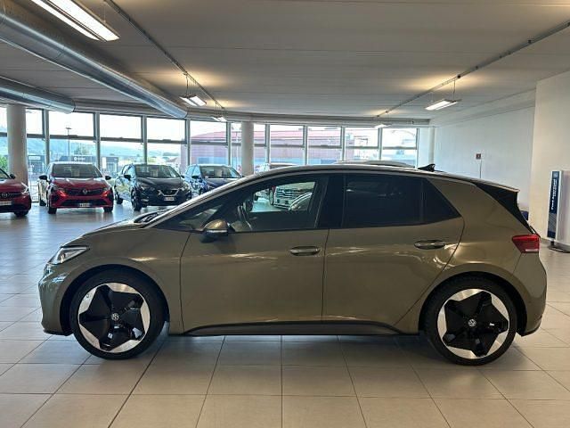 Usata VW ID.3 Pro Performance 150 kW (204 CV) 2023 Dark olivine green Utilitaria