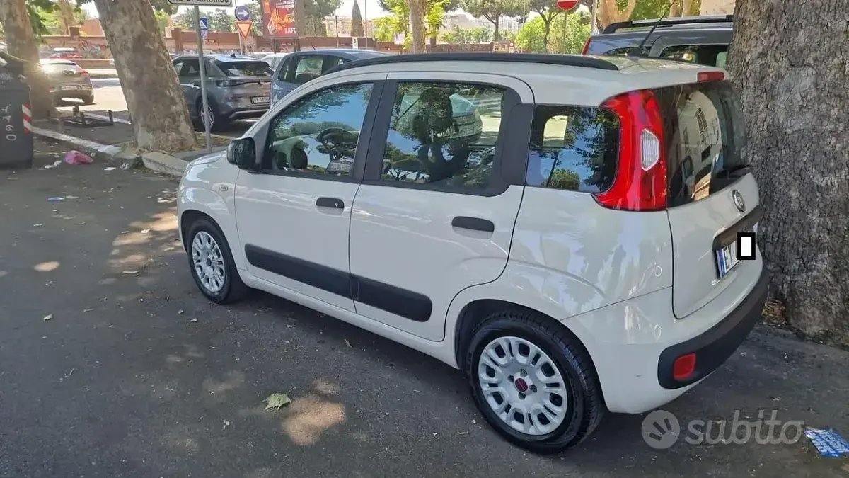 Usata Fiat Panda Easy 69 CV (50 kW) 2015 Utilitaria