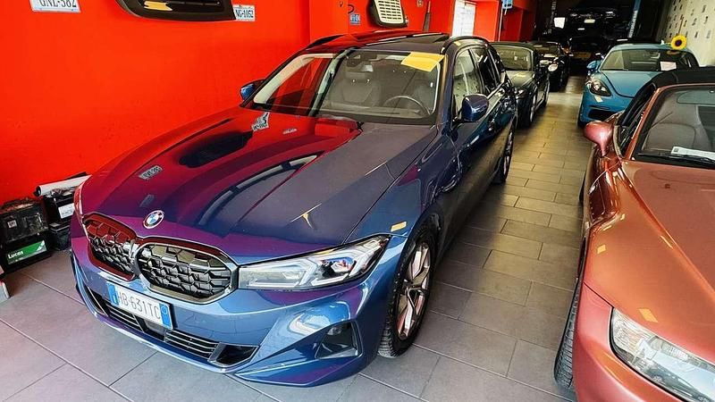 Usata BMW 318 150 CV (110 kW) 2023 Blu/azzurro Station wagon