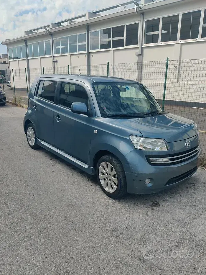Usata Daihatsu Materia 103 CV (75 kW) 2009 Grigio Monovolume