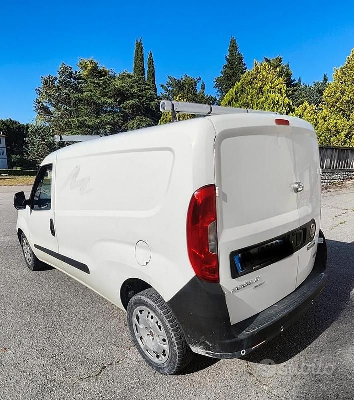 Usata Fiat Doblò 120 CV (88 kW) 2016 Bianco Monovolume