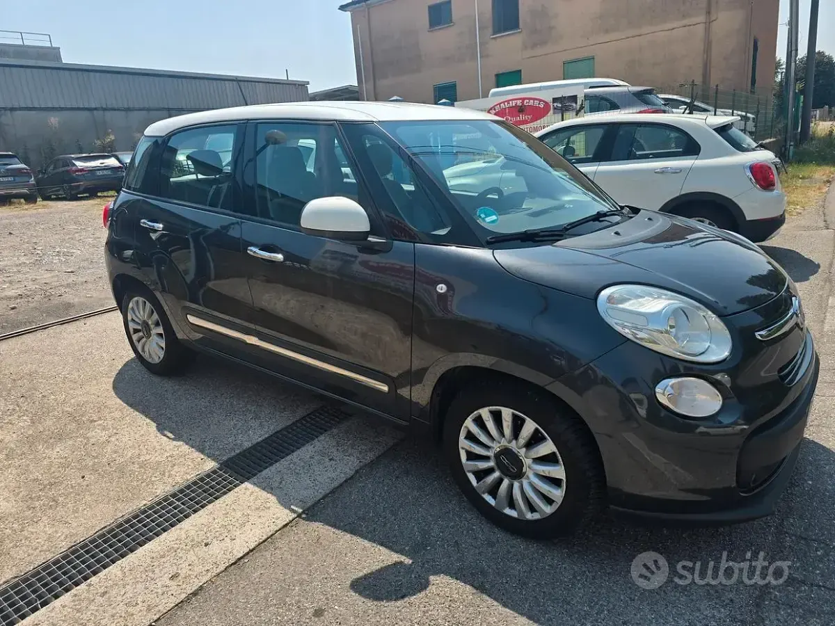 Usata Fiat 500L Lounge 95 CV (69 kW) 2016 Grigio Monovolume