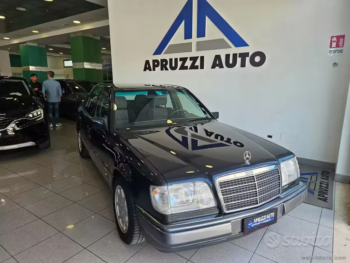 Usata Mercedes E200 Sportline 136 CV (100 kW) 1994 Berlina