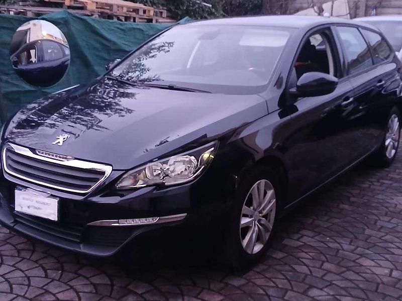 Blu/azzurro Usata 2014 Peugeot 308 SW Active Station wagon | 4200 € - Immagine 1/4