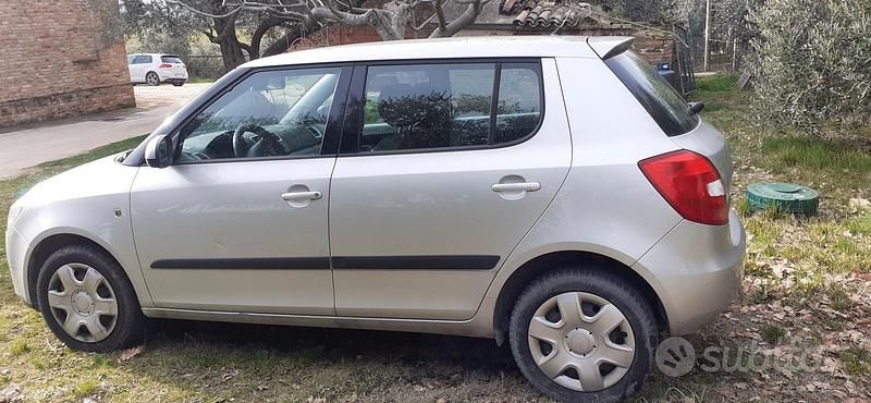 Usata Skoda Fabia 75 CV (55 kW) 2007 Grigio Utilitaria