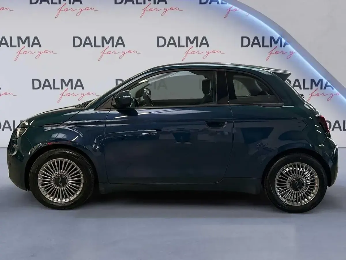 Käytetty Fiat 500e 69 kW (95 HP) 2024 Vihreä Viistoperä