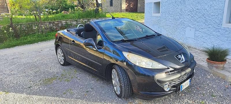 Usata Peugeot 207 CC 109 CV (80 kW) 2007 Nero Cabrio