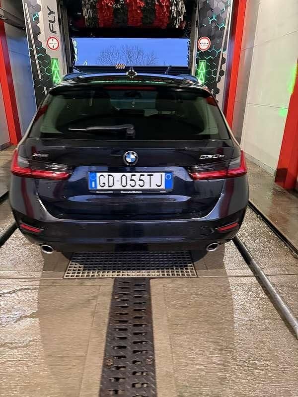 Usata BMW 330e Sport Line 184 CV (135 kW) 2020 Station wagon