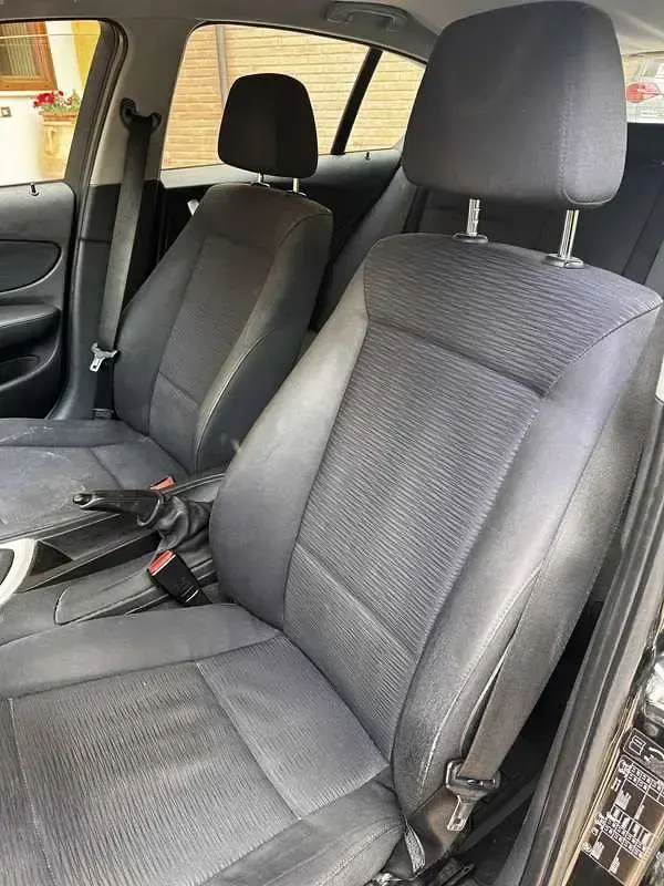 Usata BMW 120 177 CV (130 kW) 2007 Utilitaria
