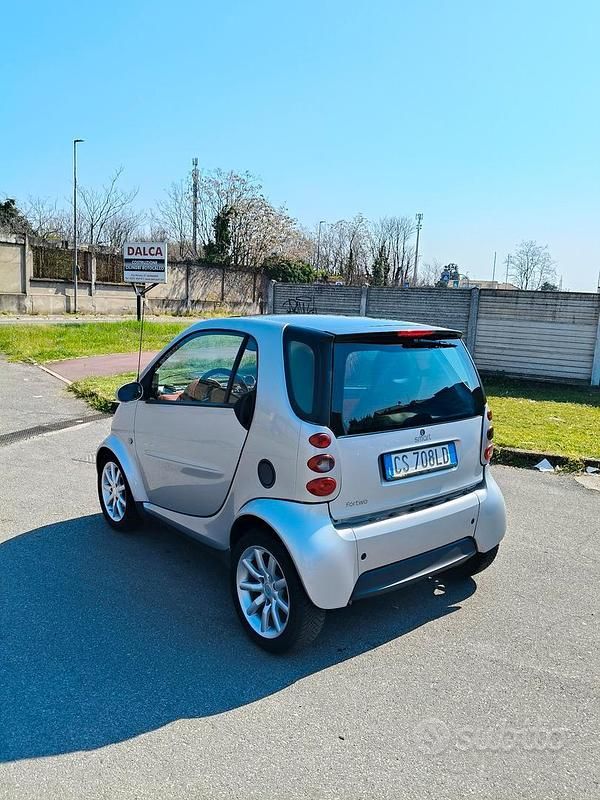 Usata Smart ForTwo Coupé Pulse 61 CV (44 kW) 2005 Grigio Coupé
