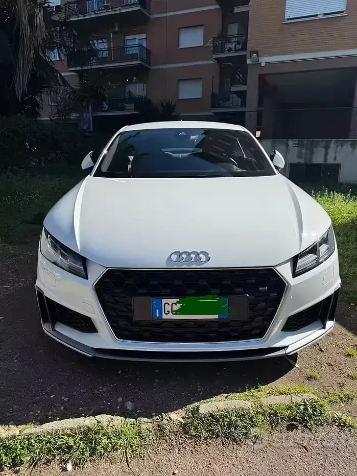 Begagnad Audi TT Ambiente 197 HK (144 kW) 2020 Vit Sportkupé