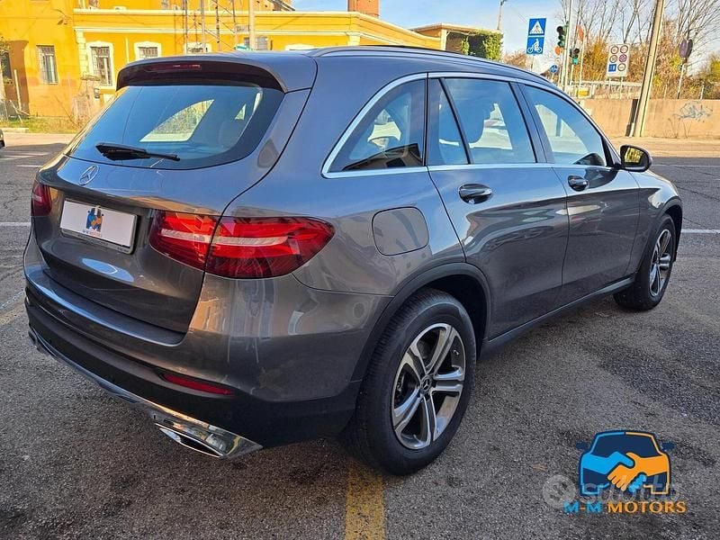 Usata Mercedes GLC220 Premium 170 CV (125 kW) 2017 Grigio SUV