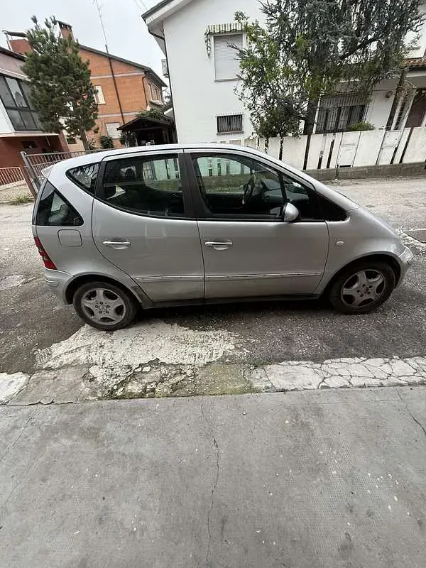 Usata Mercedes A140 Avantgarde 82 CV (60 kW) 2002 Utilitaria
