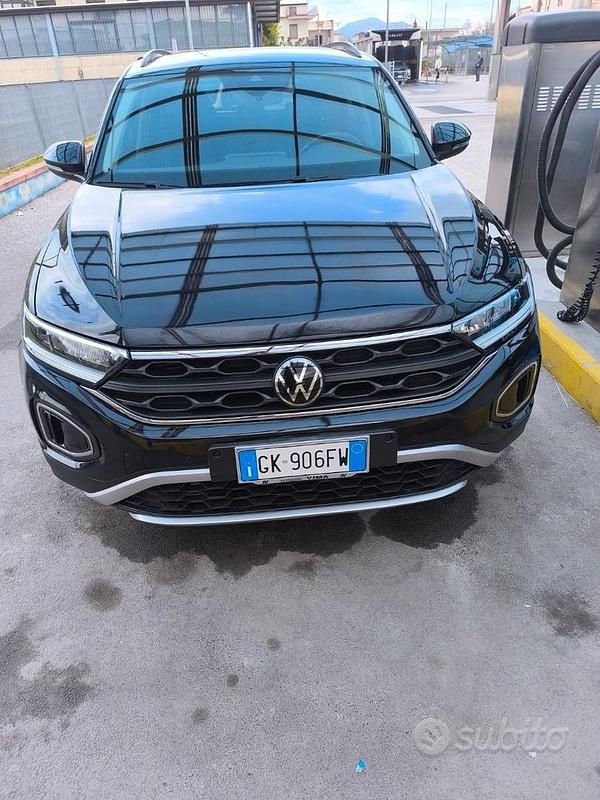Usata VW T-Roc 150 CV (110 kW) 2022 Nero SUV