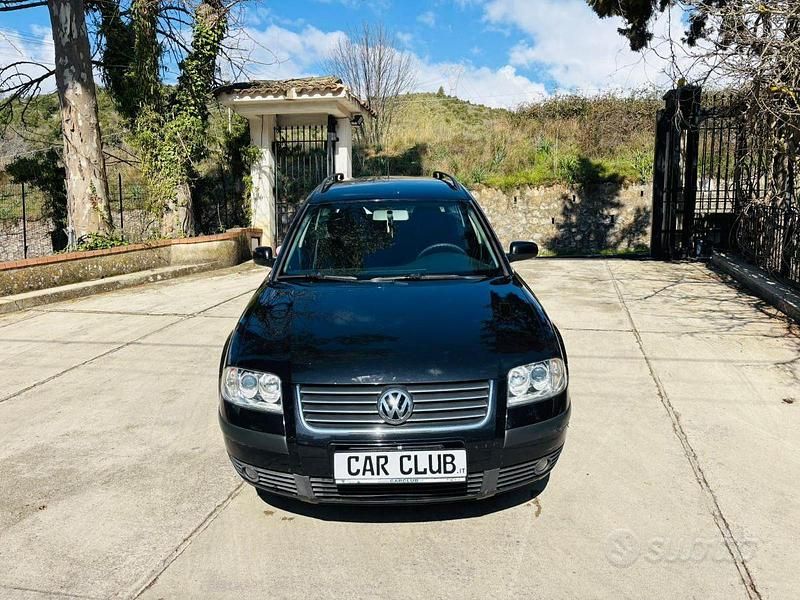 Usata VW Passat Executive 130 CV (95 kW) 2002 Nero Station wagon