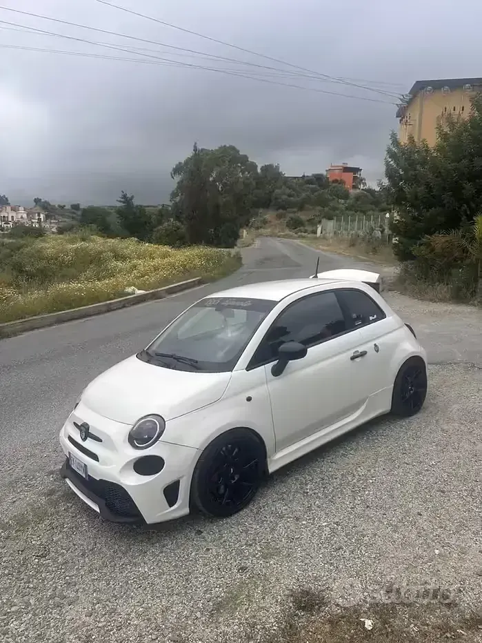 Usata Abarth 500 135 CV (99 kW) 2015 Bianco Utilitaria
