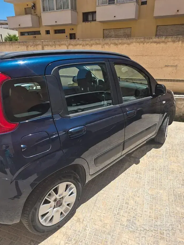 Usata Fiat Panda 69 CV (50 kW) 2017 Blu Utilitaria