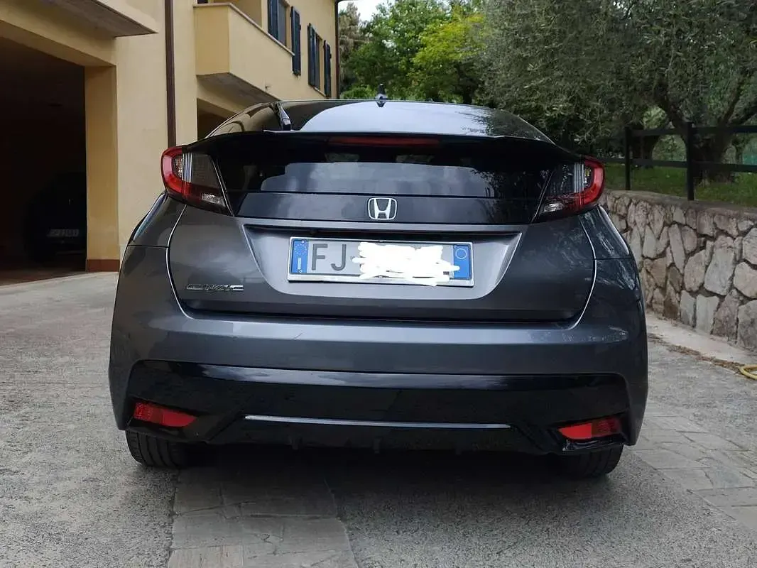 Usata Honda Civic Elegance 120 CV (88 kW) 2017 Grigio Berlina