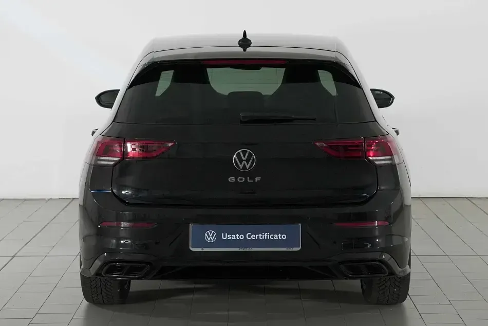 Usata VW Golf VIII R-line 130 CV (95 kW) 2022