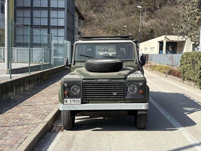 Usata Land Rover Defender 109 CV (80 kW) 1992 SUV