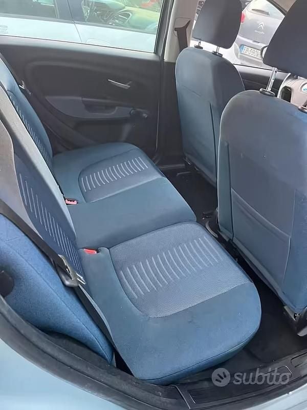 Usata Fiat Grande Punto 77 CV (56 kW) 2007 Grigio Utilitaria