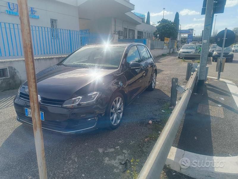 Usata VW Golf VII 105 CV (77 kW) 2013 Berlina