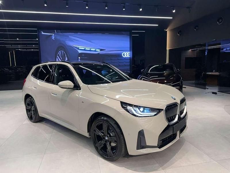 Usata BMW X3 M Sport 197 CV (144 kW) 2025 Dune grey metallizzato SUV