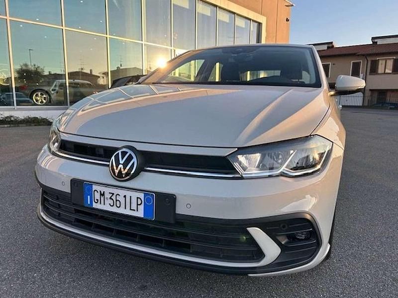 Usata VW Polo Life 95 CV (69 kW) 2023 Ascot grey Berlina
