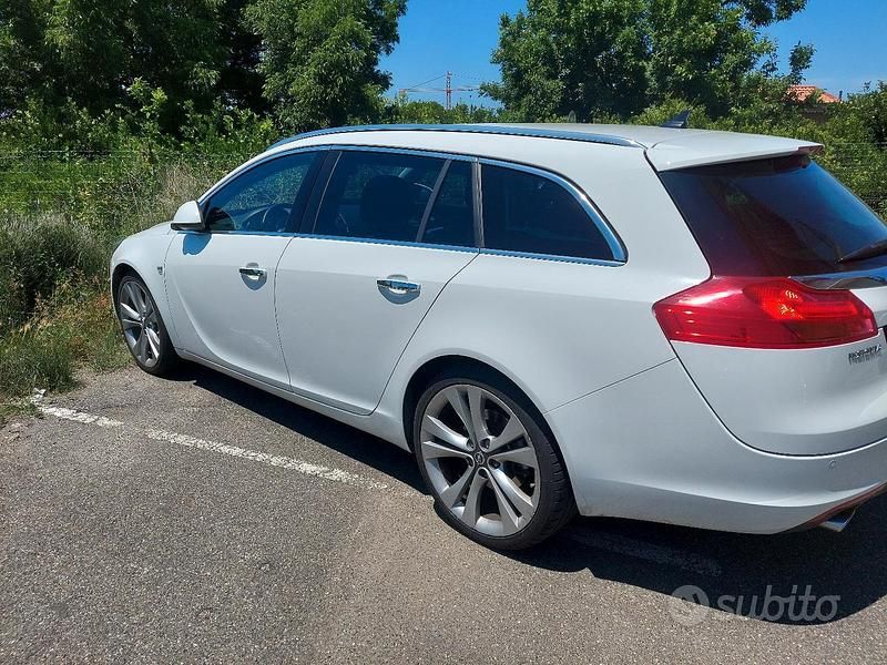 Occasion Opel Insignia 2010 Blanc Break