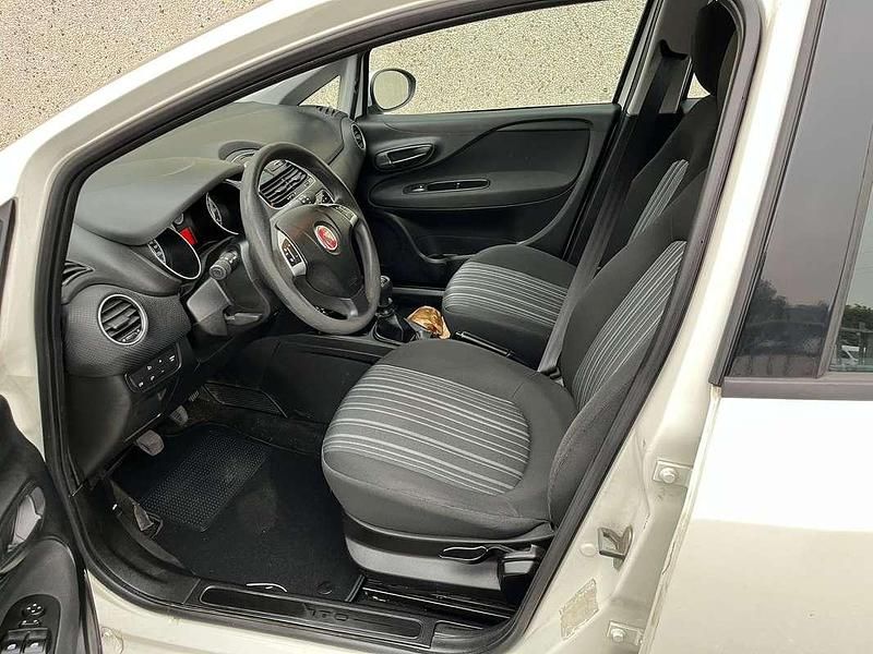 Usata Fiat Punto Evo Dynamic 77 CV (56 kW) 2011 Utilitaria